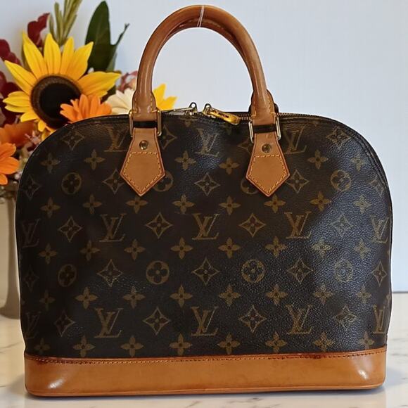 Louis Vuitton Alma PM Monogram Handbag - Vintage Authentic - Picture 1 of 16